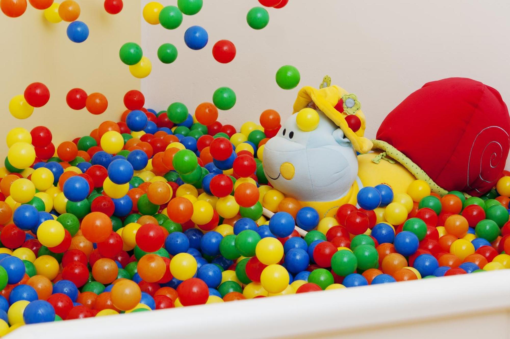 Steigenberger Grandhotel & Spa Heringsdorf Exterior foto Ball pit