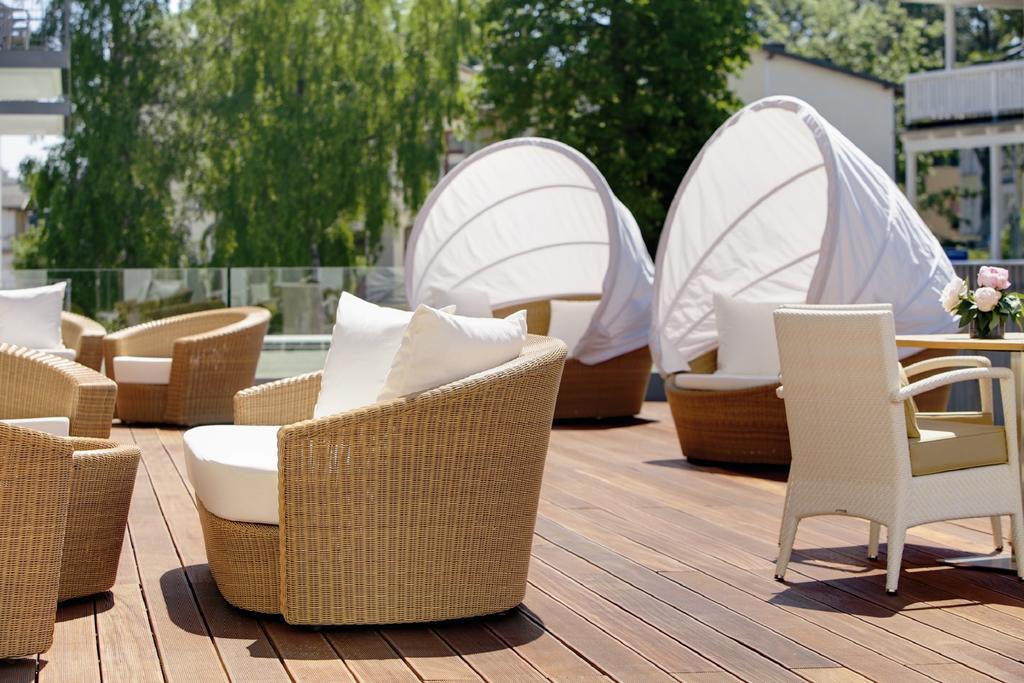 Steigenberger Grandhotel & Spa Heringsdorf Exterior foto Outdoor furniture